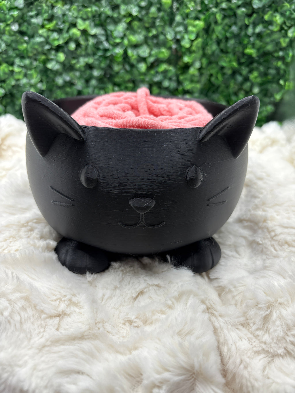 Black cat yarn bowl