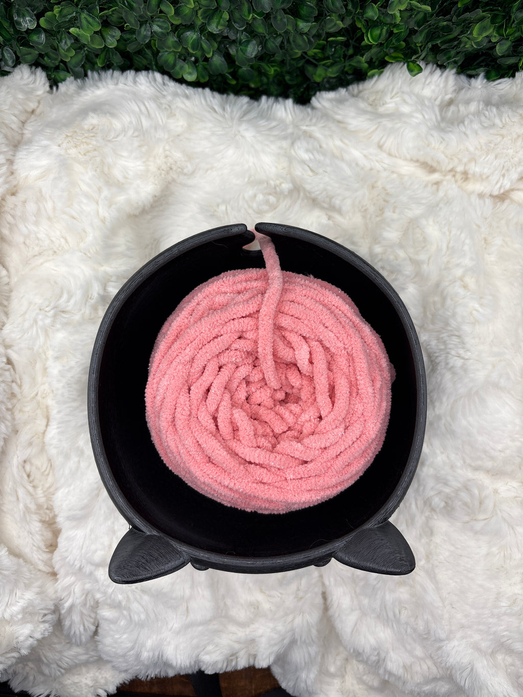 Black cat yarn bowl
